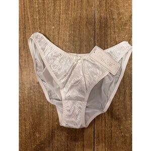 Vintage Rene Rofe Lingerie White Paisley Satin High Leg Bikini Panty Size 7 NWT